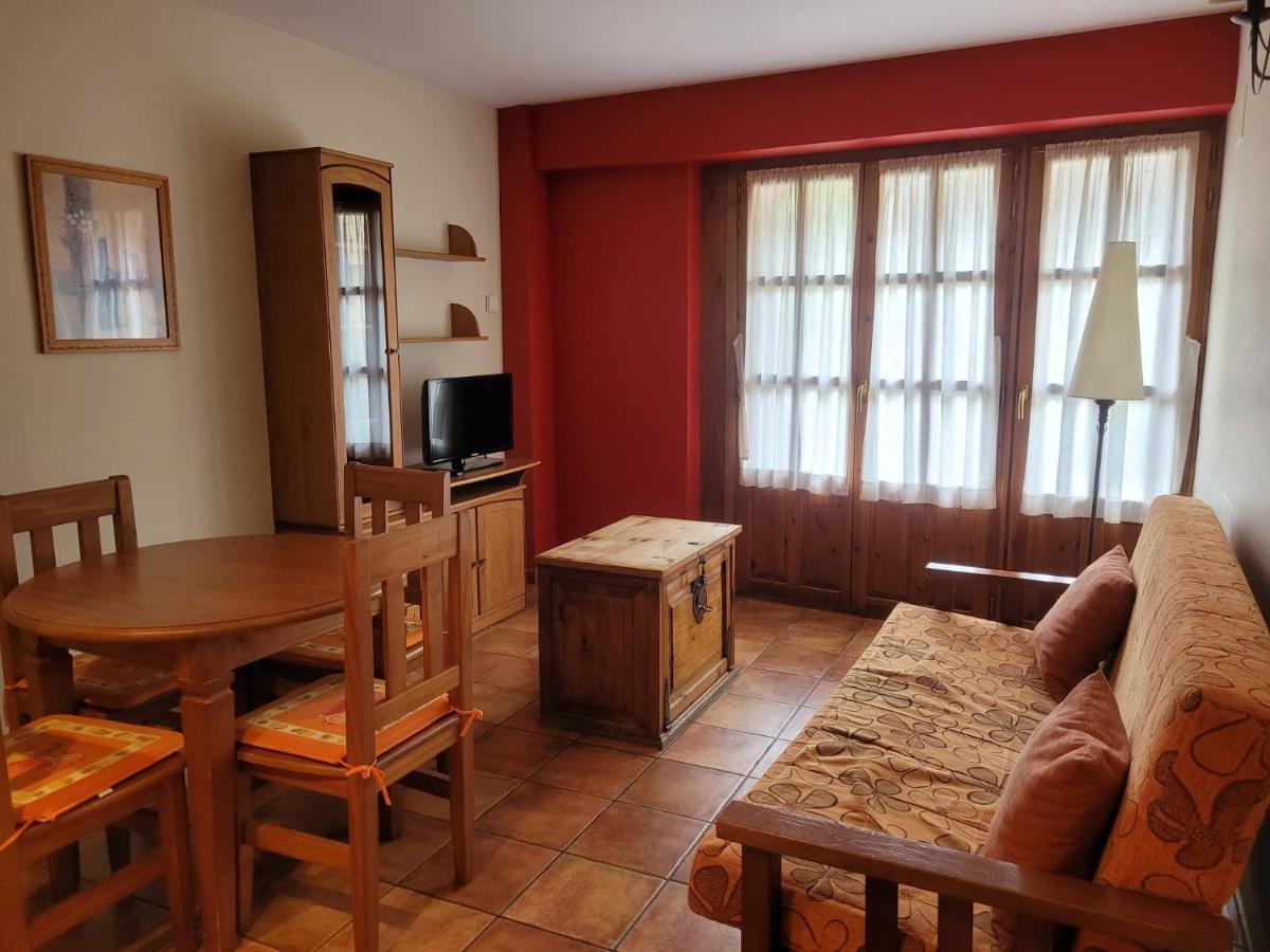 Apartamentos Casa Espanol Broto Ngoại thất bức ảnh