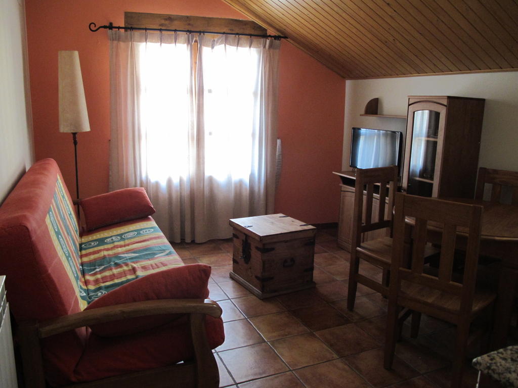 Apartamentos Casa Espanol Broto Ngoại thất bức ảnh